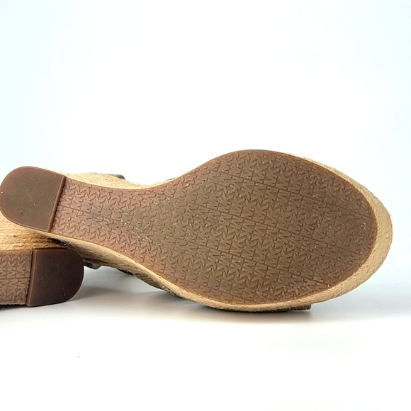 Michael Kors wedge sandals - Picture 11 of 11
